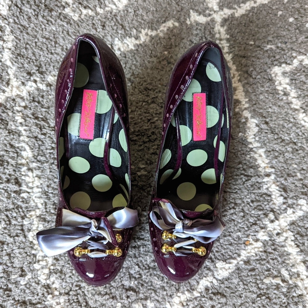 Purple Patent Pumps by Betsy Johnson sz:9.5